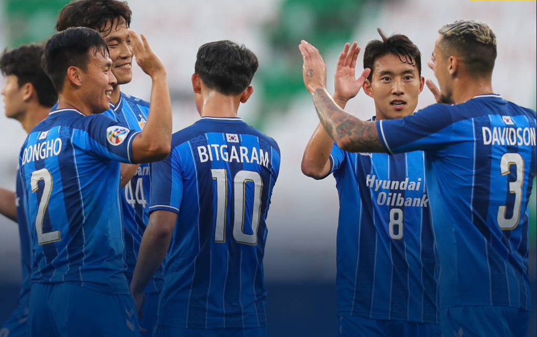 九游体育-关于橄榄球巡回赛上演强强对话，皖江霹雳队逆转关中天虎队，团队配合流畅；经验成为胜负手的信息